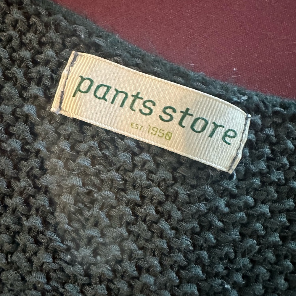 Pants Store sweater - Picture 2 of 3